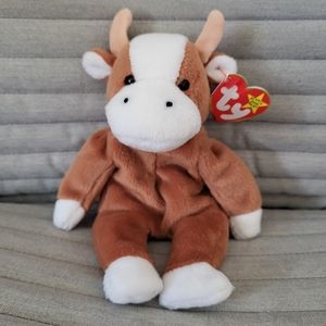 Retired TY Beanie Baby Bessie Cow 1995  Rare Vintage Easter Basket Kids Gift Toy